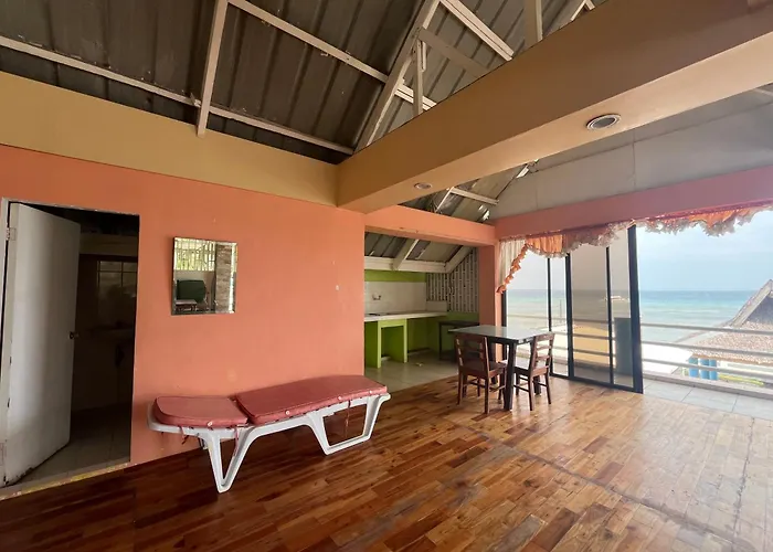 Gasthof Beachcombers Lapu-Lapu City